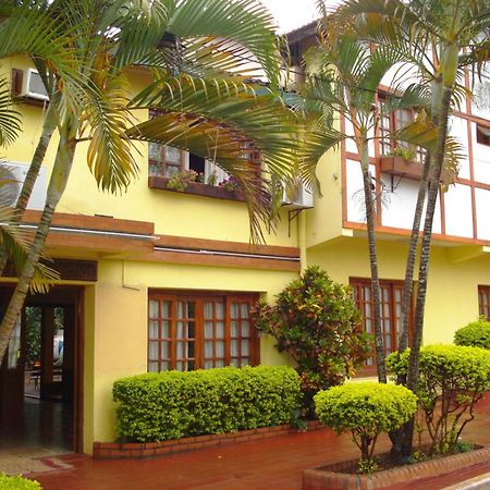 Hosteria Los Helechos Puerto Iguazu Bagian luar foto