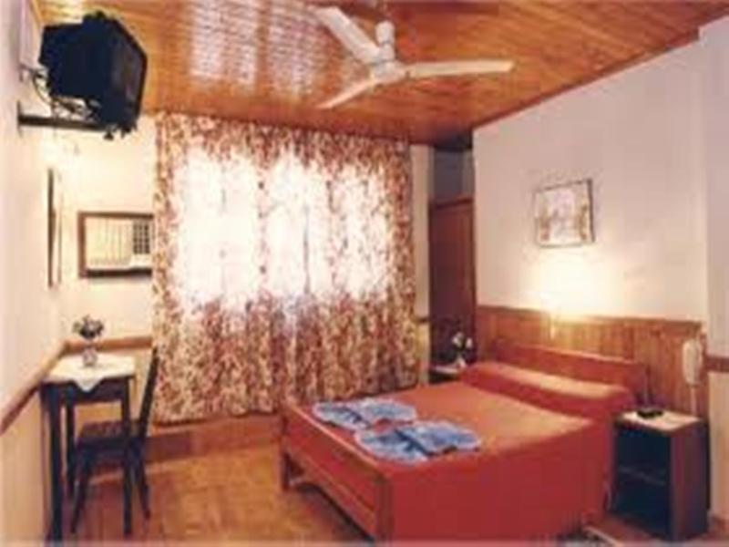 Hosteria Los Helechos Puerto Iguazu Bagian luar foto