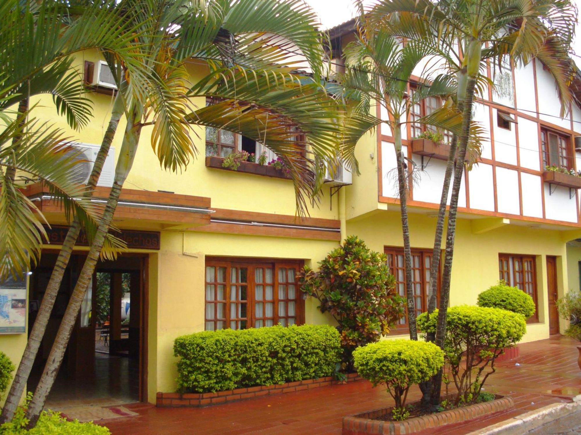 Hosteria Los Helechos Puerto Iguazu Bagian luar foto
